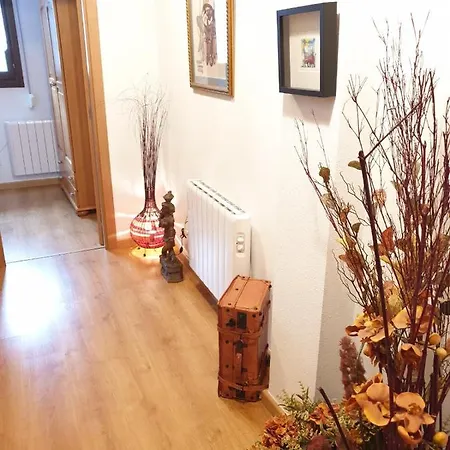 Casa Balcon Del Pirineo كاستيلو دي جاكا
